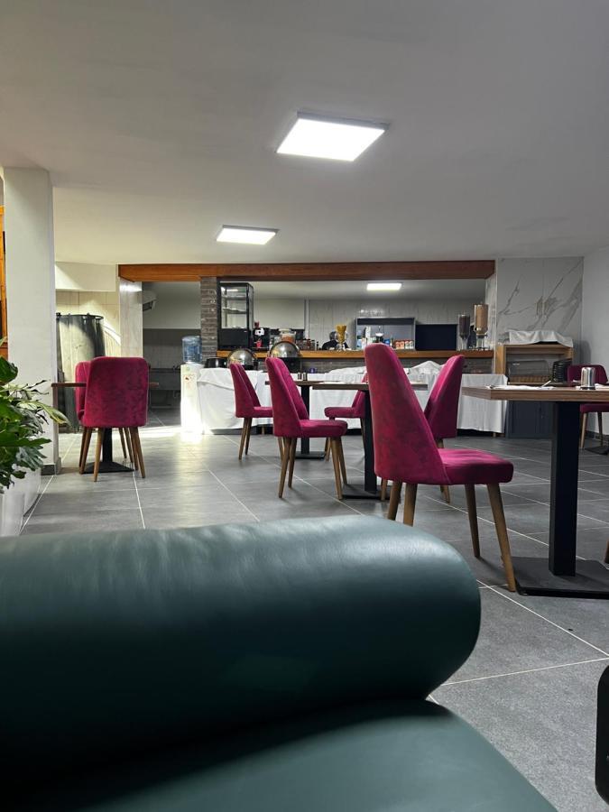 Hotel Aviation Saint-Gilles Dış mekan fotoğraf