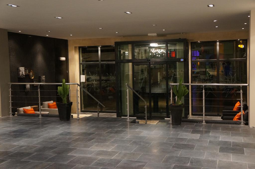 Hotel Aviation Saint-Gilles Oda fotoğraf